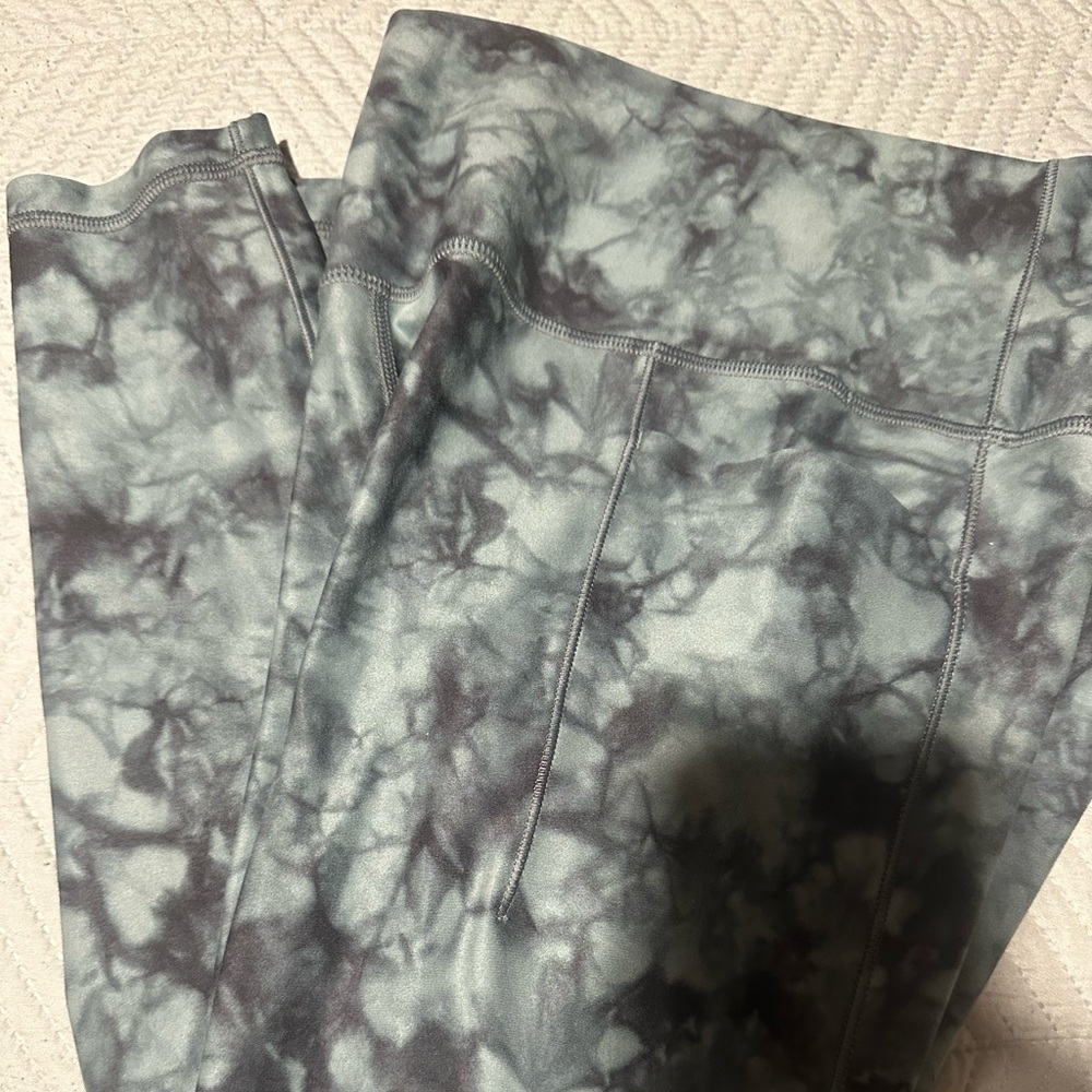 Athleta Gray Tie-Dye Leggings